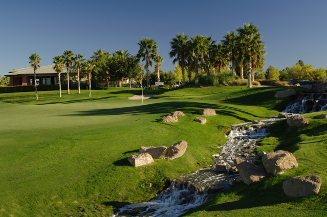 rhodesranchcountryclub0103